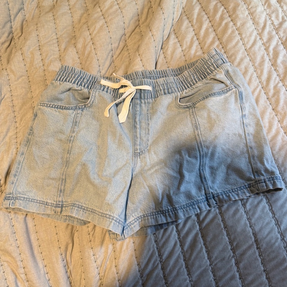 Universal Thread Light Blue Jean Shorts